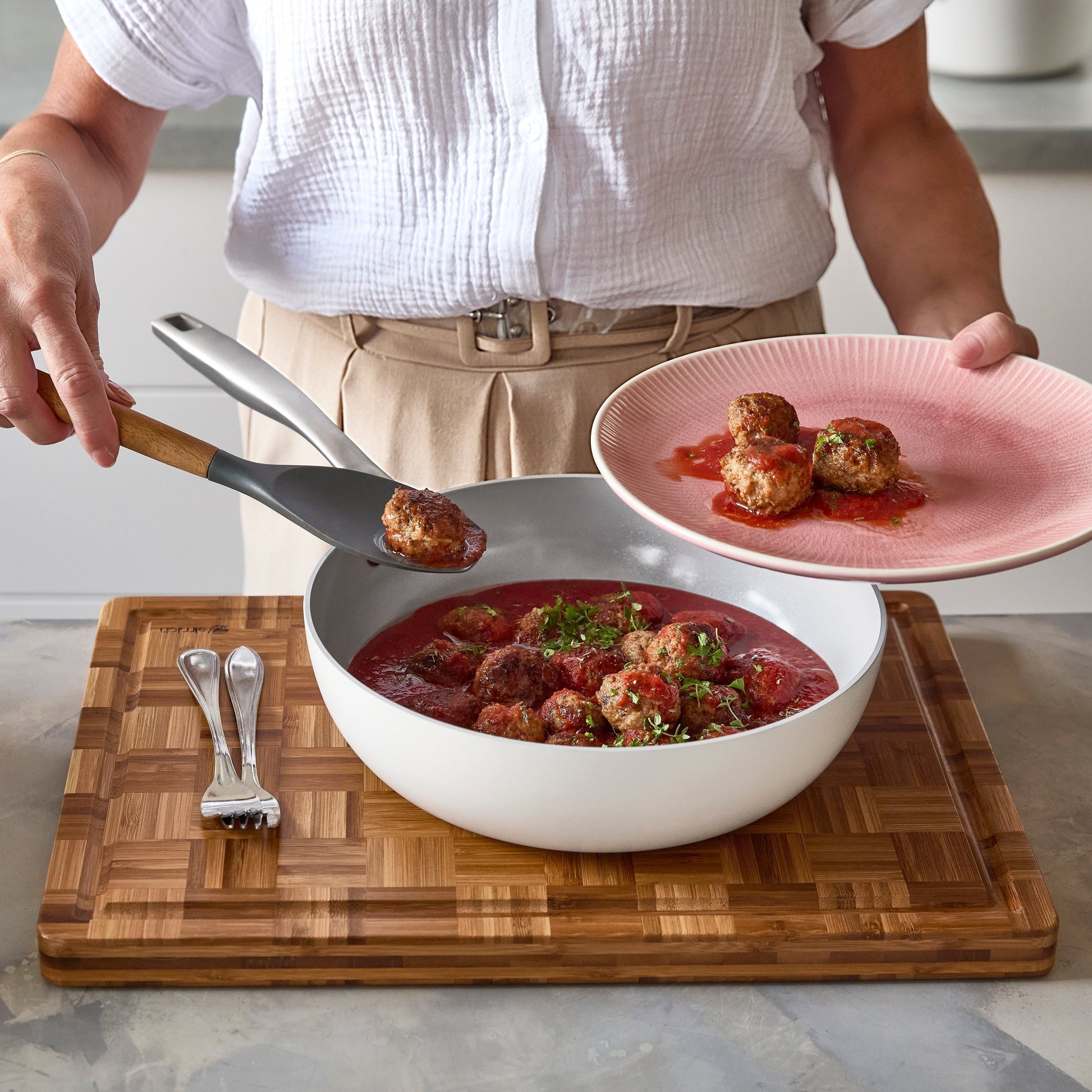 Bambusové krájecí prkénko - Nože