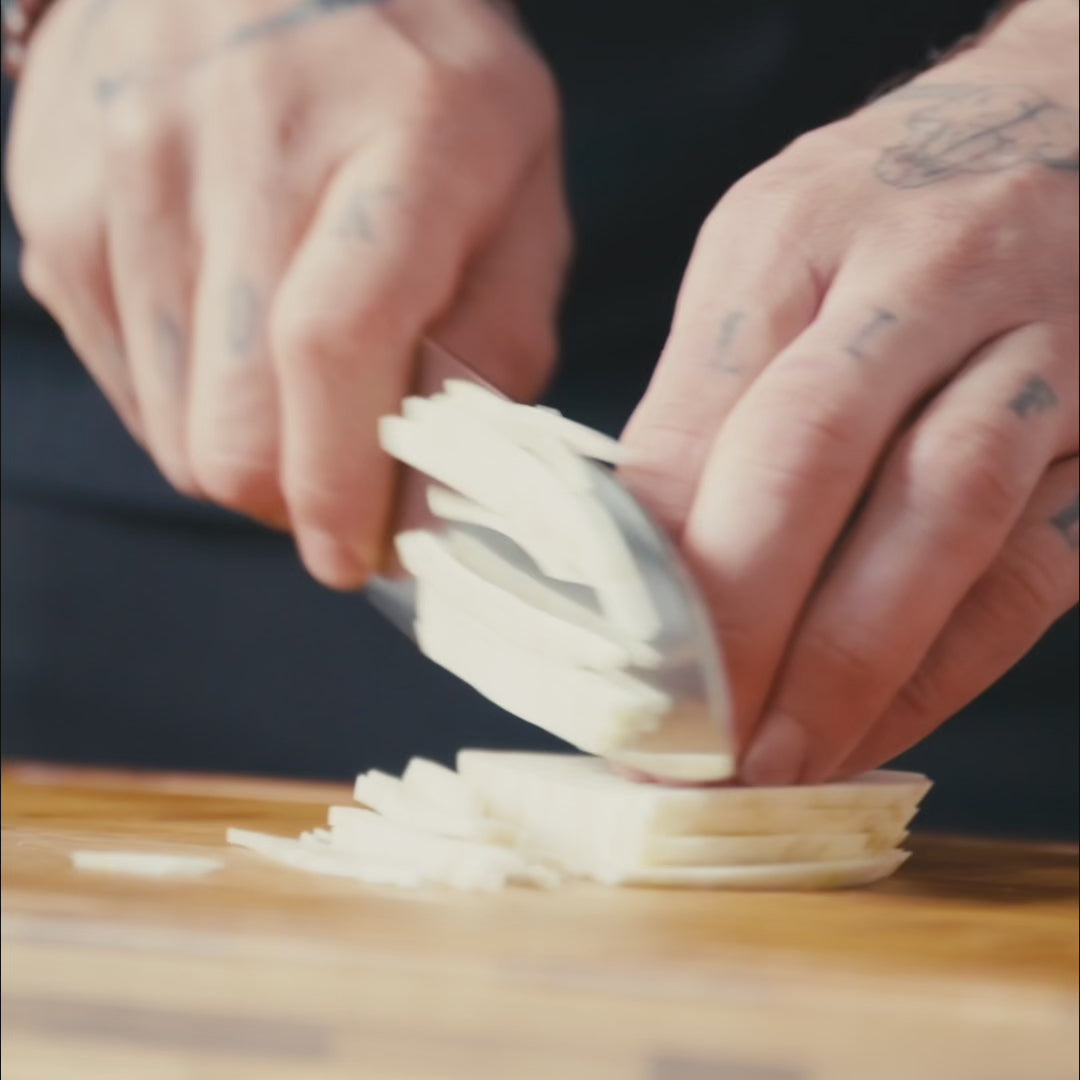 Načíst video: Santoku nůž z damaškové oceli 18 cm