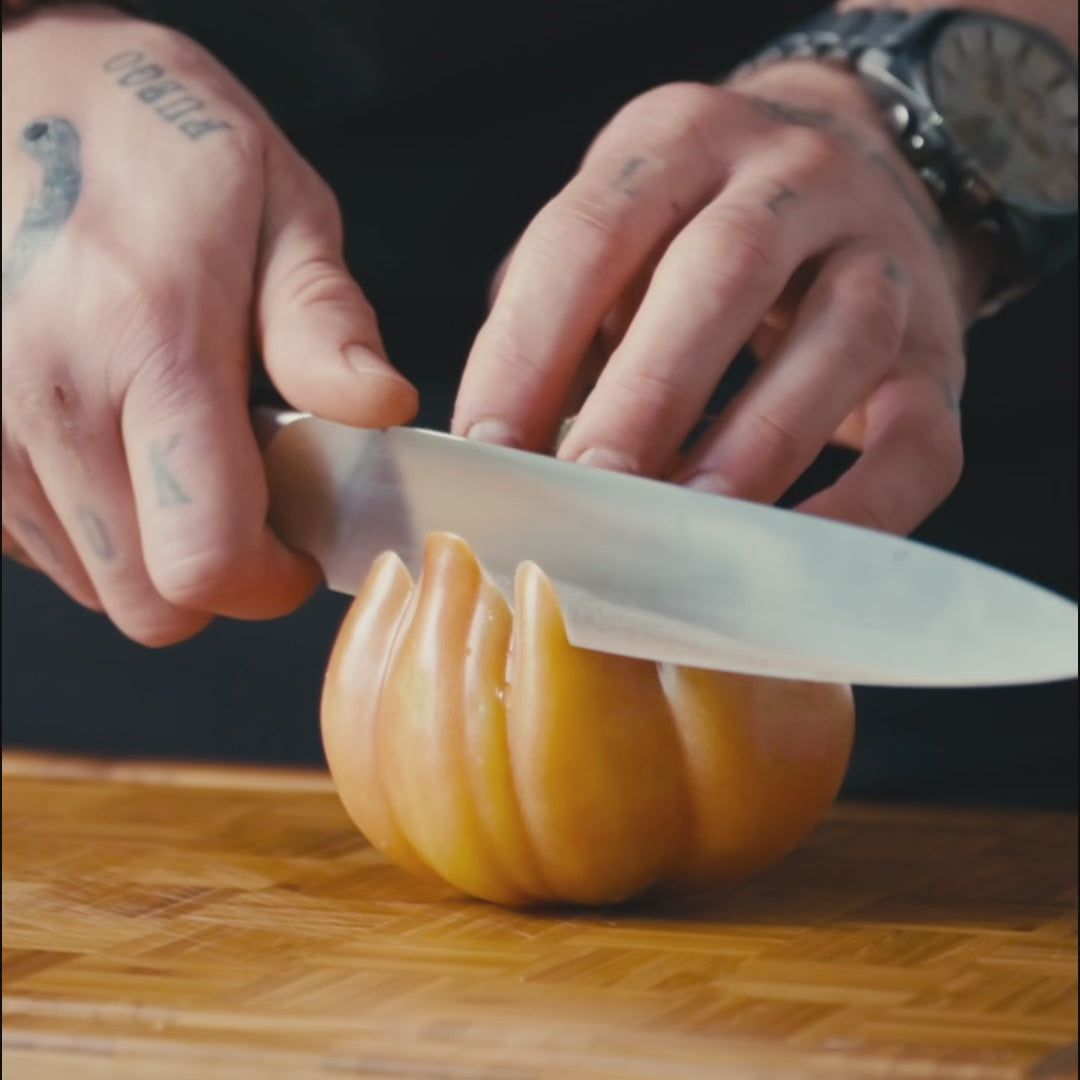 Načíst video: Plátkovací nůž z německé oceli 20 cm