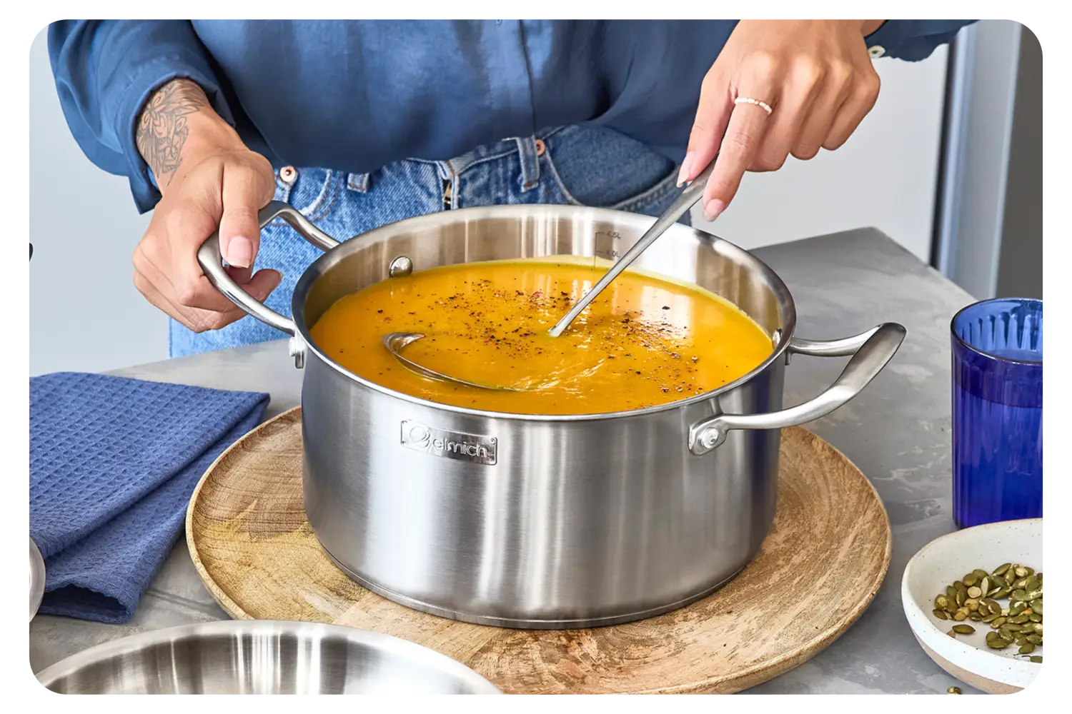 Krémová dýňová polévka s kokosovým mlékem