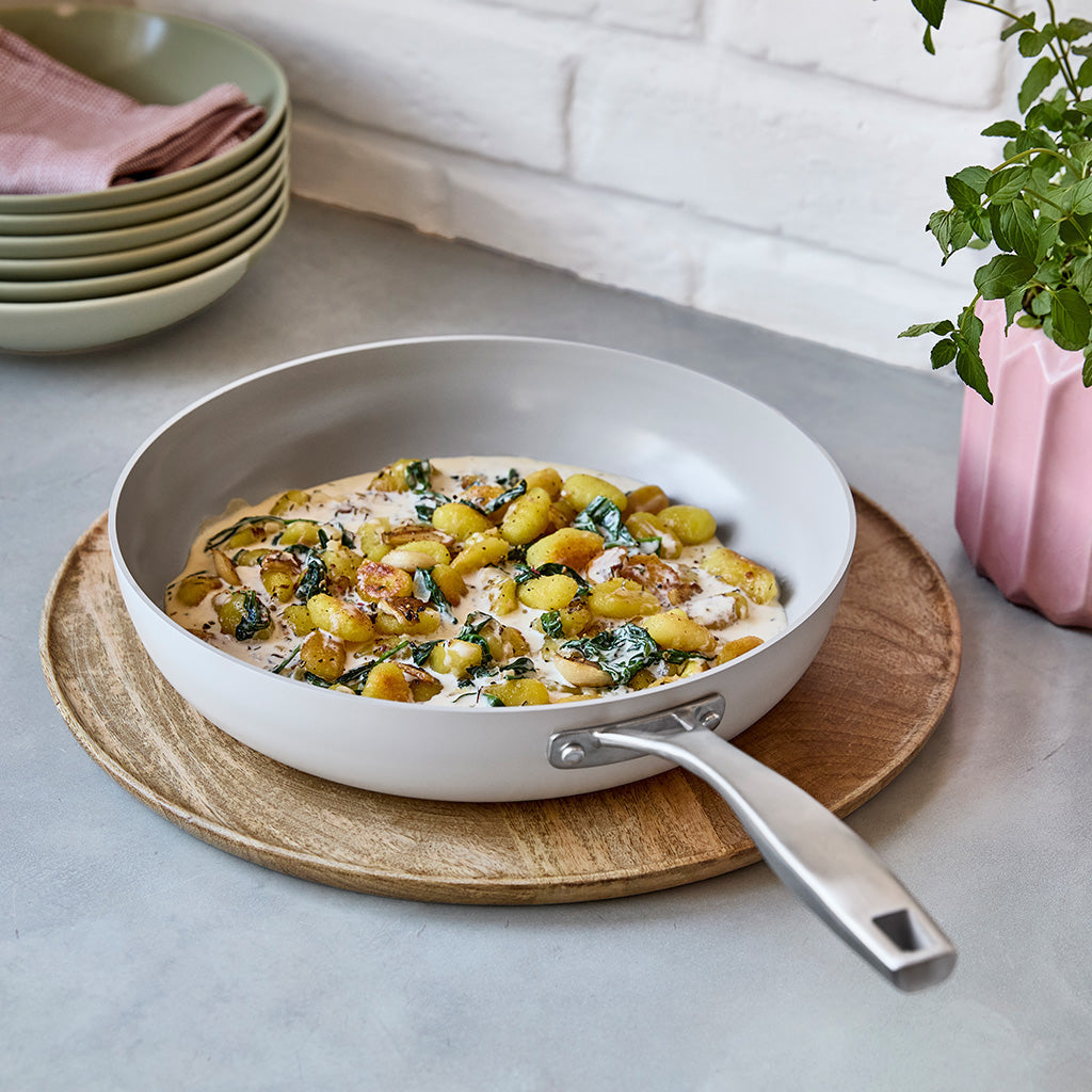 Nepřilnavá pánev Vital s keramickým povrchem Ø 26 cm krémově bílá 26 cm / Krémově bílá